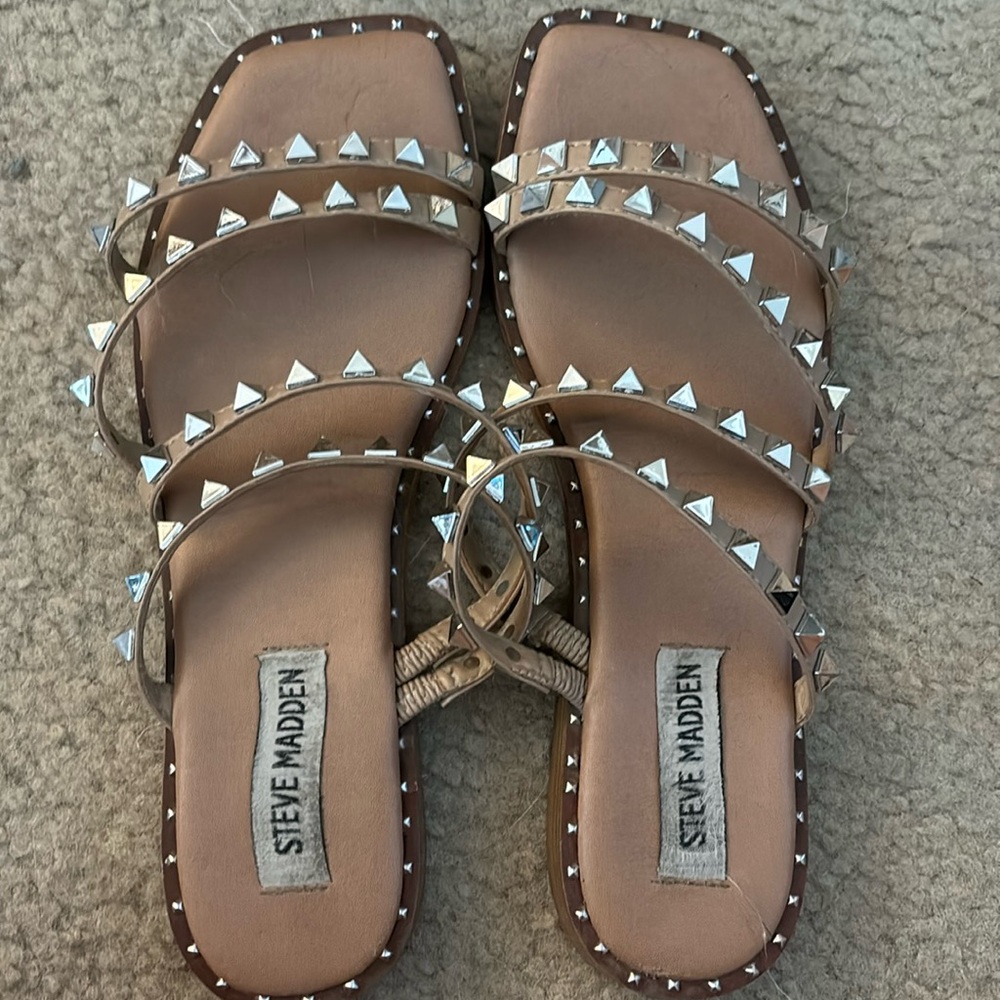 Steve Madden Skylar Nude flat sandal